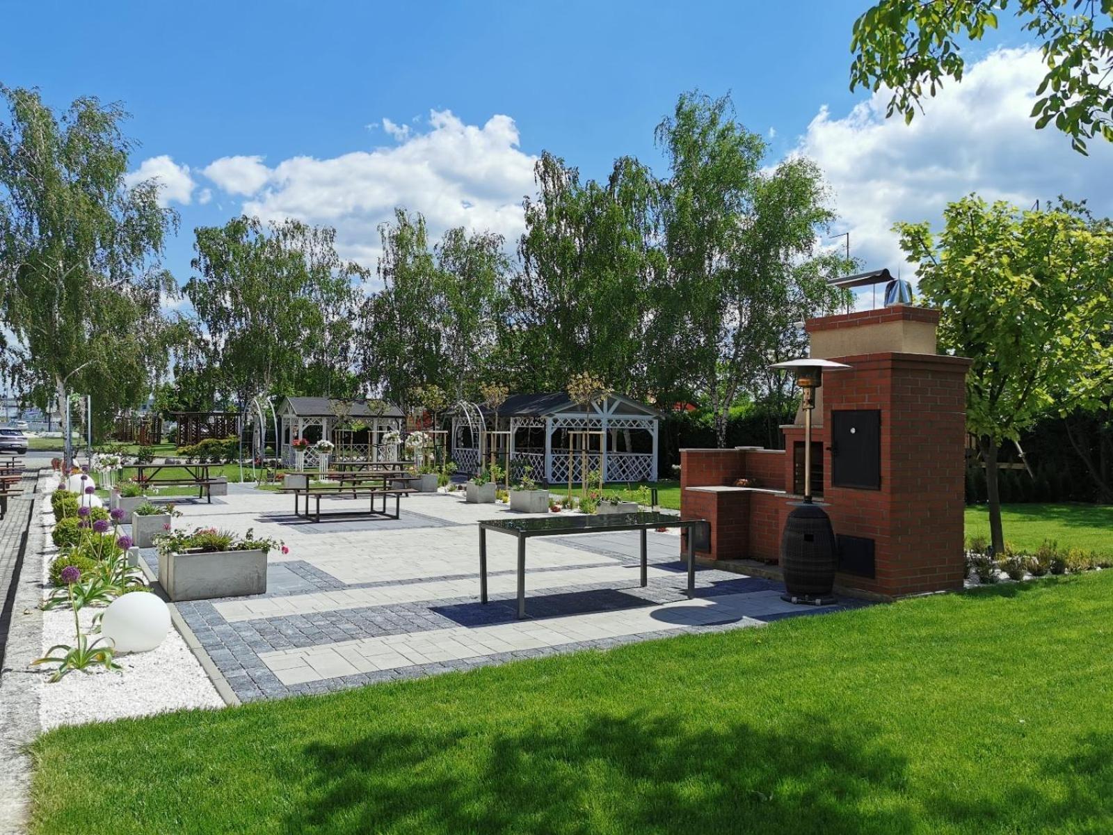Magnolia Hotel&Restauracja Jawor Exterior photo